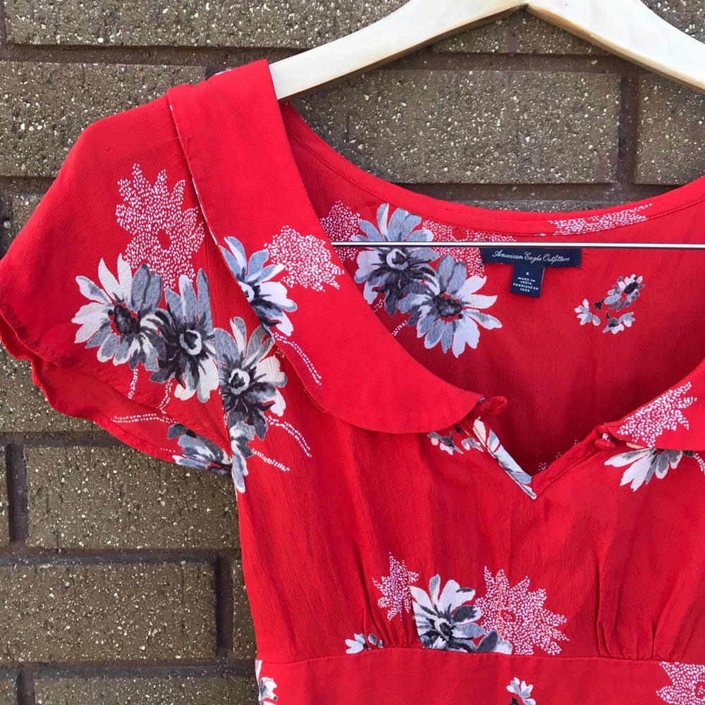 American Eagle Floral Dress - Picture 2 of 5
